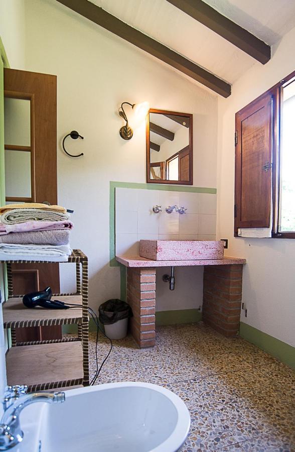 Agriturismo Il Musaccio Барга Екстериор снимка