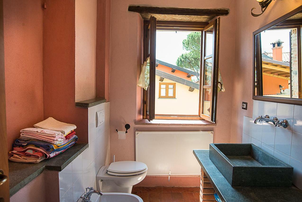 Agriturismo Il Musaccio Барга Екстериор снимка